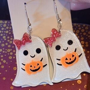 5/20 Cute Ghost Earrings with Pink Bows